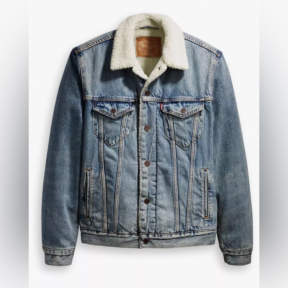 Levi’s TYPE III SHERPA‎ TRUCKER JACKET blue size Medium NWT in packaging